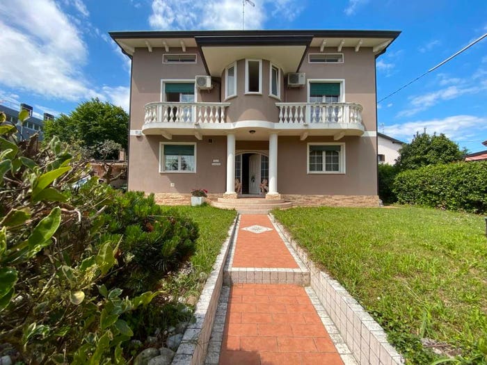 Casa con 6 locali in vendita in Via Planton, Rorai Grande Grigoletti, Pordenone