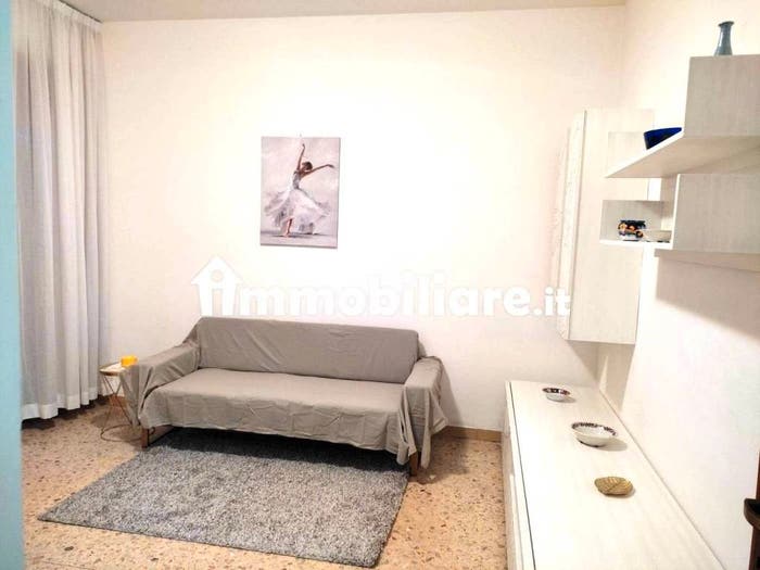 Appartamento con 5 locali in vendita in via bixio, Centro, Pontedera