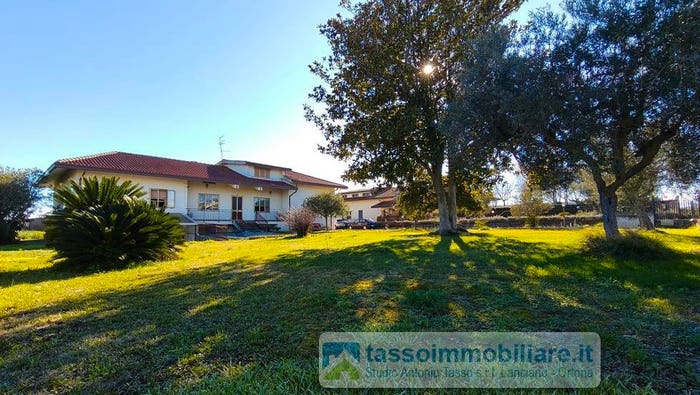 Casa con 6 locali in vendita in strada statale, Ortona