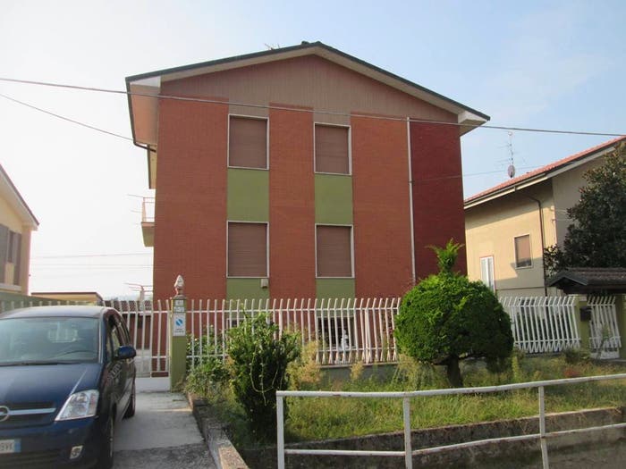 Casa con 6 locali in vendita in Via Settembre, Centro, Trino