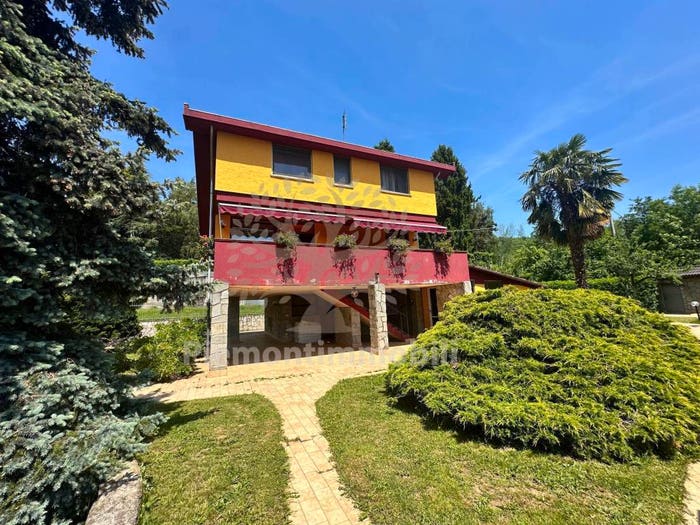 Casa con 6 locali in vendita in via frainetto, Coazze