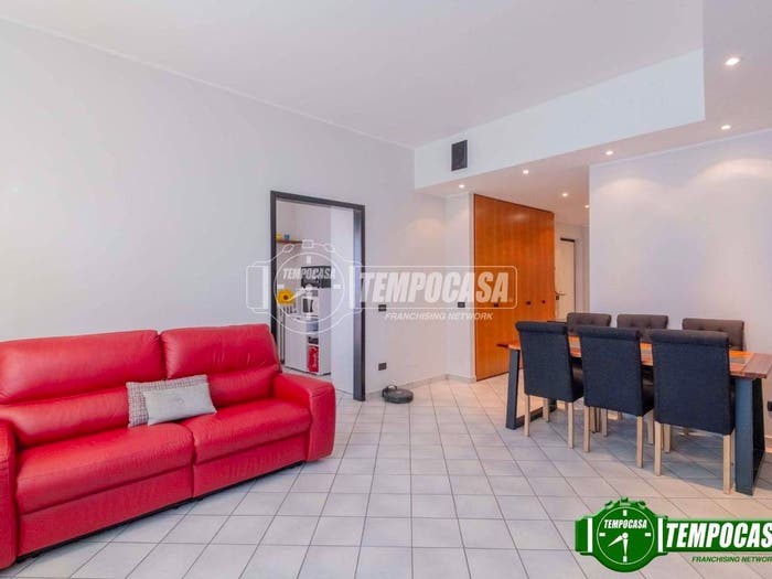 Appartamento trilocale in vendita in Via Giacomo de Medici, Centro, Magenta