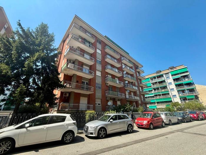 Appartamento trilocale in vendita in Via Pinerolo, Nichelino