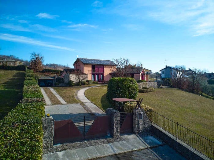 Casa con 6 locali in vendita in Refrontolo
