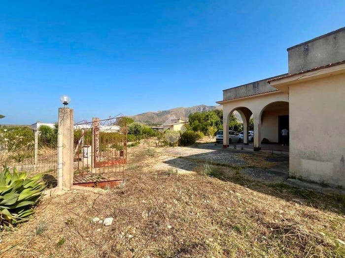 Casa quadrilocale in vendita in Contrada Barone, Castellammare del Golfo