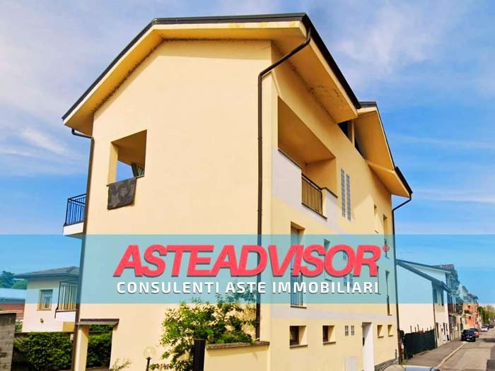 Appartamento con 6 locali in vendita in Via Alfredo Concia BC, Sant'Agabio, Novara