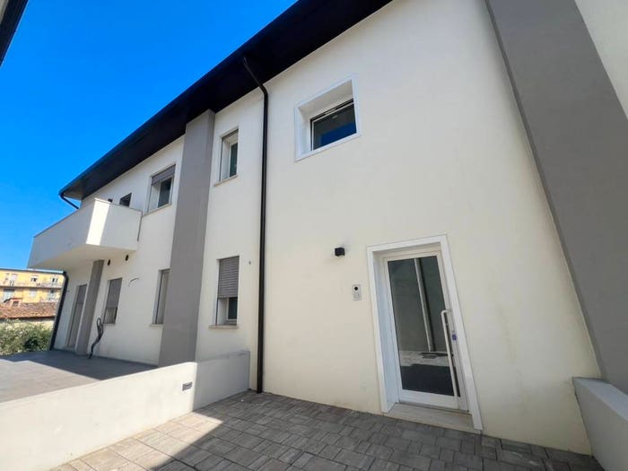 Appartamento quadrilocale in vendita in Via Livornese, Centro, Lastra a Signa