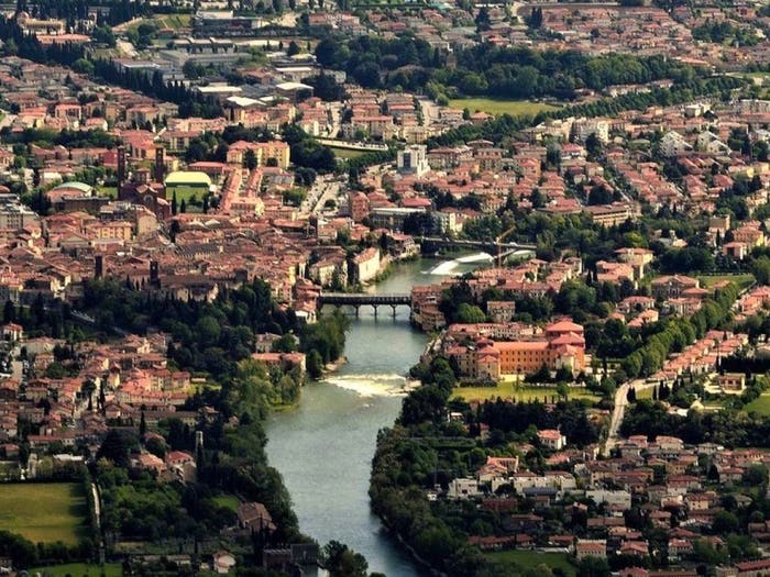 Casa con 6 locali in vendita in Viale venezia, Centro, Bassano del Grappa