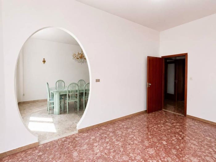 Appartamento con 5 locali in vendita in Via Marzabotto, Saffi, Bologna