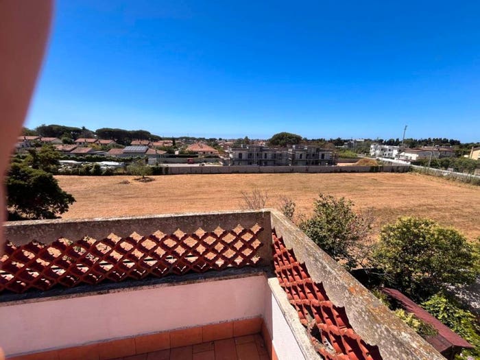 Appartamento quadrilocale in vendita in Via Massimo D'Azeglio, Stazione Lavinio, Anzio