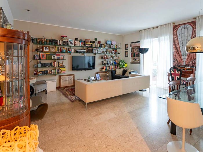 Appartamento quadrilocale in vendita in Piazzale Brescia, San Siro, Milano