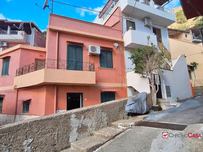 Appartamento con 6 locali in vendita in SANTISSIMA ANNUNZIATELLA, Bordonaro Cumia, Messina
