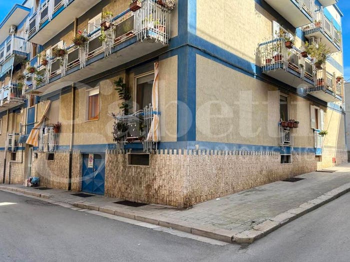 Appartamento quadrilocale in vendita in Via Giovanni Verga, Centro, Canosa di Puglia