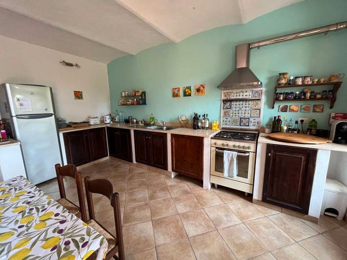 Casa con 6 locali in vendita in Via Fioretti, Pozzuolo, Castiglione del Lago