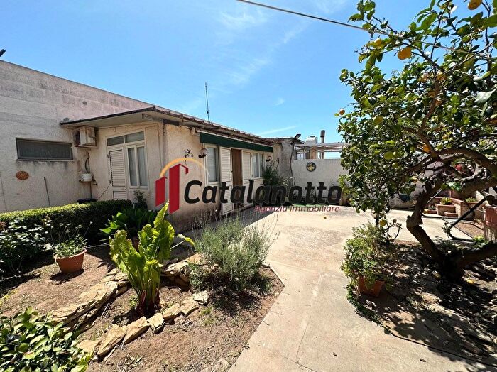 Casa con 5 locali in vendita in Castelvetrano