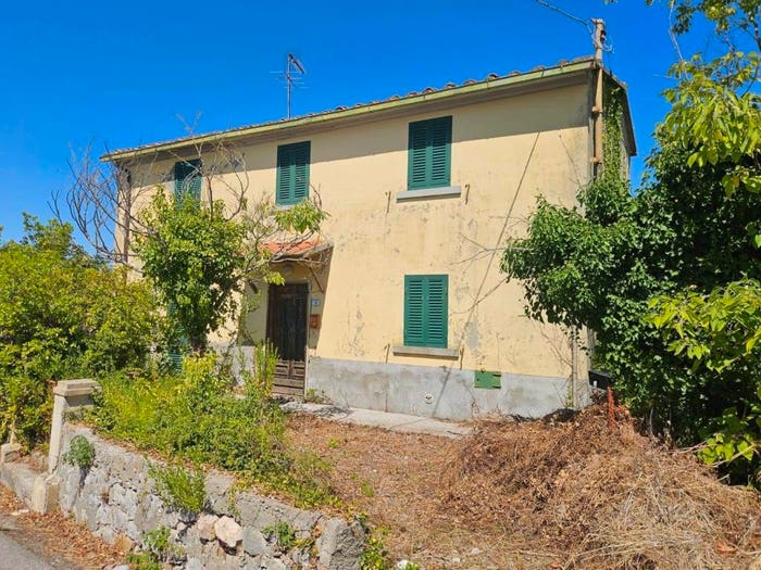 Casa con 5 locali in vendita in Via del Commercio, Castellina Marittima