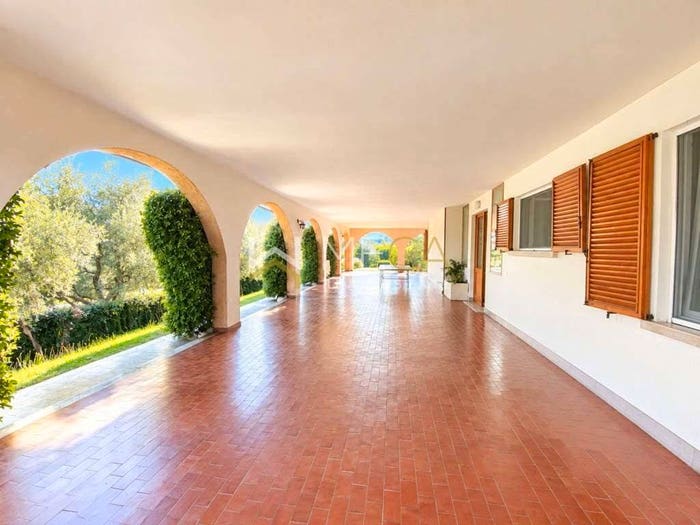 Casa con 6 locali in vendita in Moniga del Garda