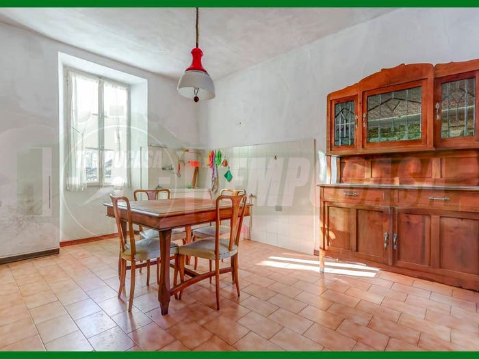 Casa con 5 locali in vendita in Via Roma, Centro, Leggiuno
