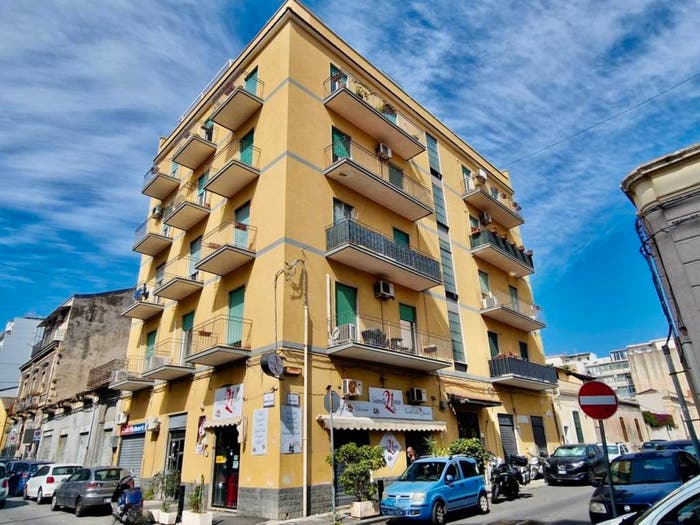 Appartamento con 5 locali in vendita in Via Timoleone, Guardia Li Cuti, Catania