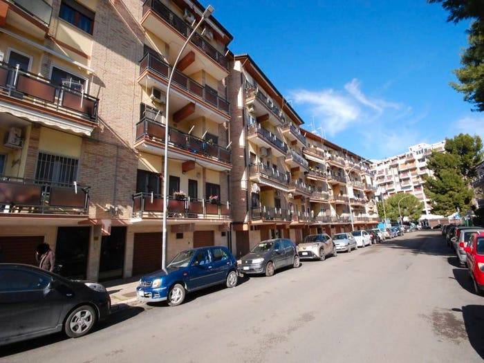 Appartamento quadrilocale in vendita in Via Guido Grilli, San Pio X, Foggia