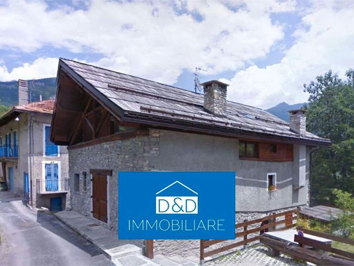 Appartamento quadrilocale in vendita in Via la Rho, Centro, Bardonecchia