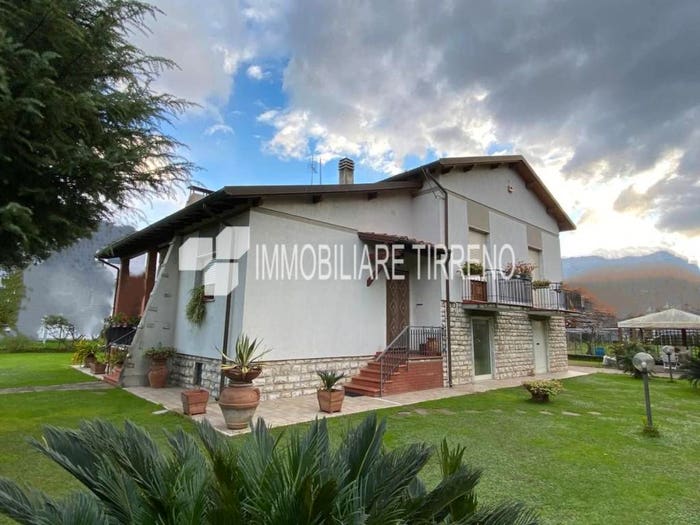 Casa con 6 locali in vendita in Via S Giuseppe Vecchio, Puliche, Massa