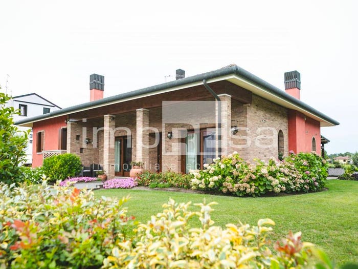 Casa quadrilocale in vendita in vai falcone e borsellino, Centro, Oderzo