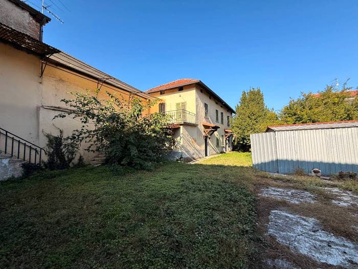 Casa con 6 locali in vendita in Via Solferino, Cividate al Piano