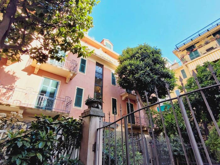 Appartamento quadrilocale in vendita in Corso Dante Alighieri, Via Roma Borgo Barusso, Alassio