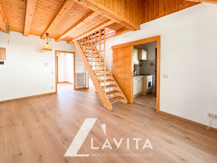 Appartamento quadrilocale in vendita in Ottobrunner Straße Via Ottobrunn, Magrè sulla Strada del Vino