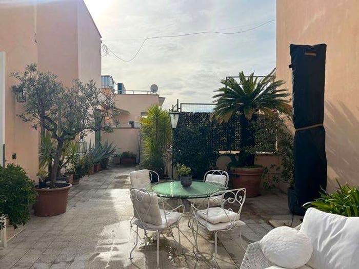 Casa quadrilocale in vendita in Monteverde Vecchio, Roma