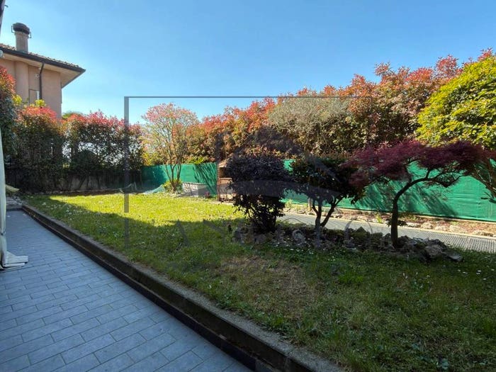 Appartamento trilocale in vendita in Via Monte Cervino, Casorezzo