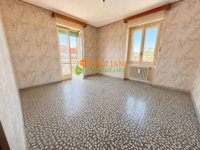 Appartamento con 5 locali in vendita in Via Firenze, Semicentro, Campobasso