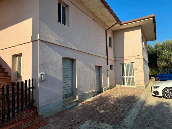 Casa quadrilocale in vendita in via del vecchio forte, Basciani, Alba Adriatica