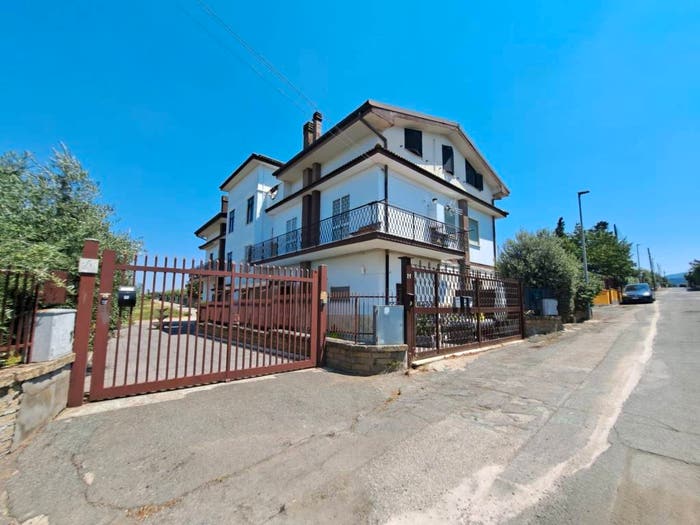 Appartamento quadrilocale in vendita in Via Giovanni XXIII, Frattocchie, Marino