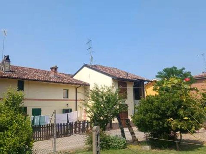 Casa bilocale in vendita in Via San Carlo, Manzo, Santa Giuletta