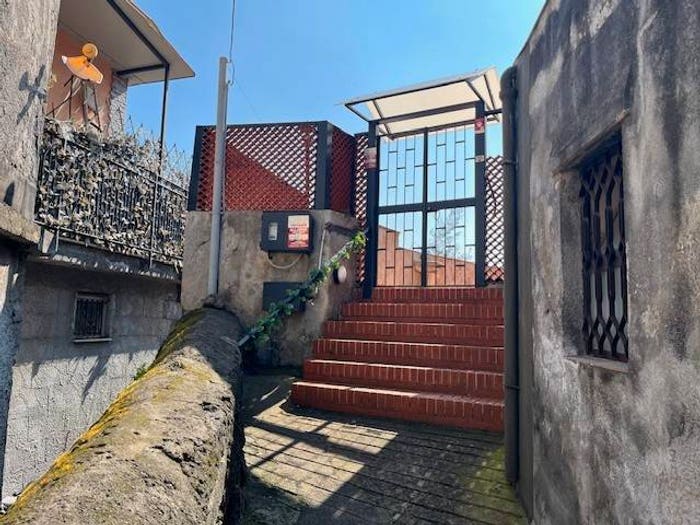Casa bilocale in vendita in Via Scale Sant'Anna, Centro, Aci Catena