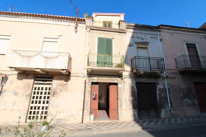 Casa con 5 locali in vendita in Via Giuseppe Garibaldi, Centro, Barcellona Pozzo di Gotto