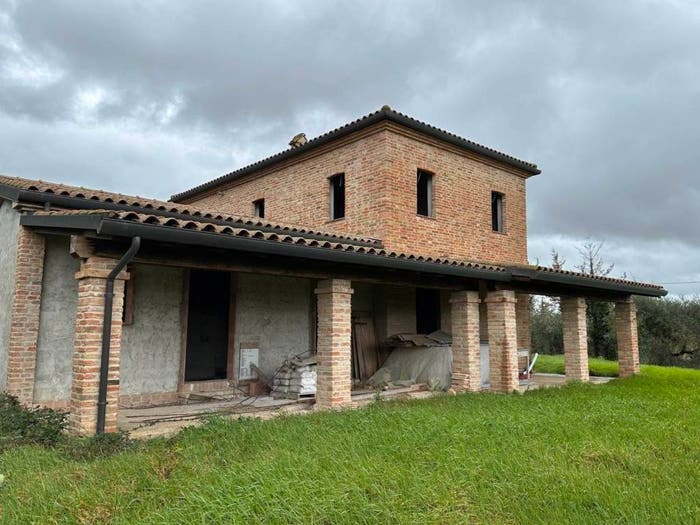 Casa con 6 locali in vendita in Casamaggiore, Castiglione del Lago
