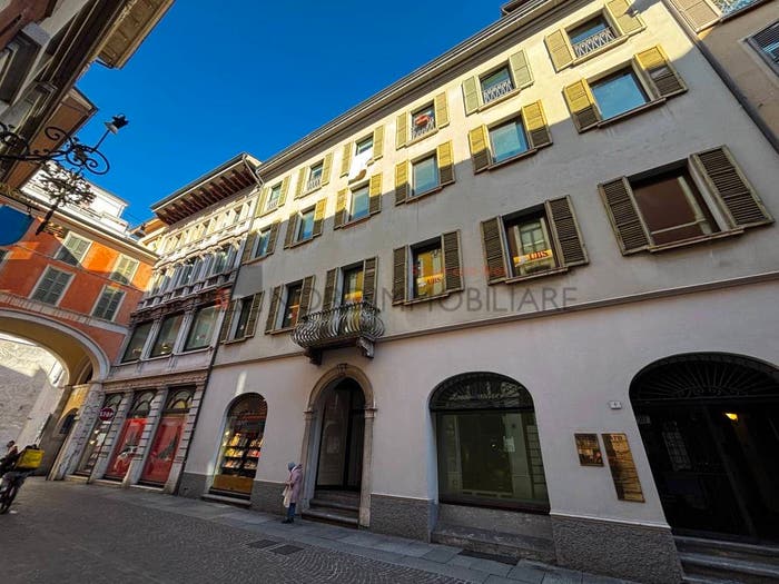 Appartamento quadrilocale in vendita in Galleria Duomo, Magenta Arnaldo, Brescia