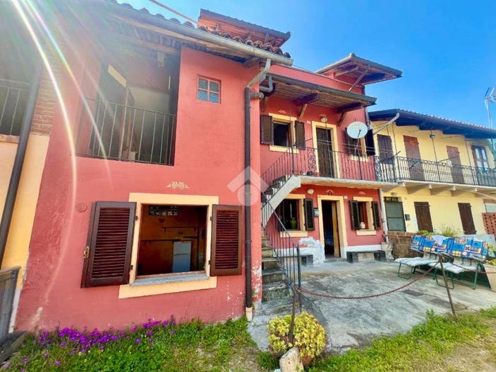 Casa con 5 locali in vendita in Borgata pessine, Aramengo