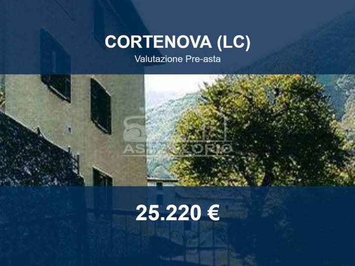 Appartamento trilocale in vendita in Via Alessandro Volta Cortenova LC Italia, Centro, Cortenova