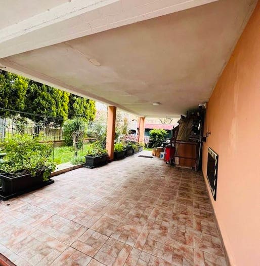 Casa con 6 locali in vendita in Centro, Bomporto