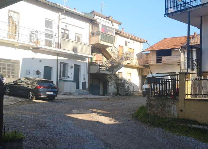 Casa con 6 locali in vendita in Via A Cantore, Centro, Lentate sul Seveso