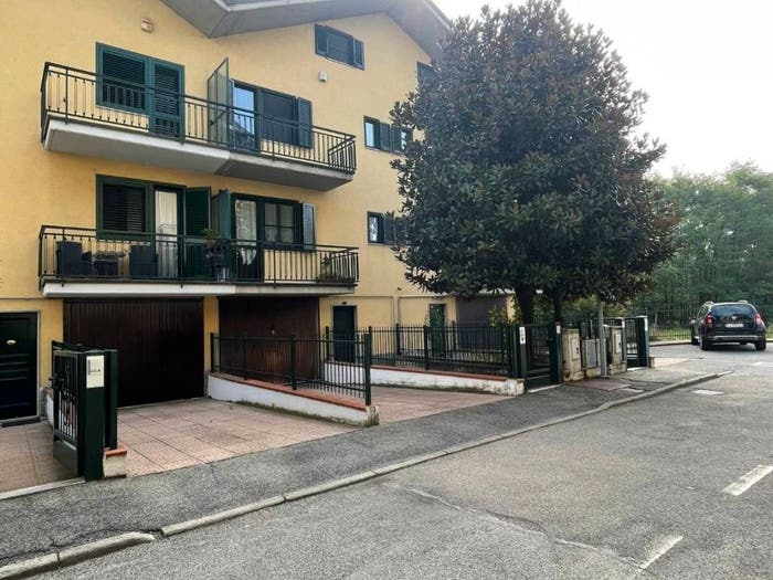 Casa con 6 locali in vendita in Via delle Lame, Centro, None
