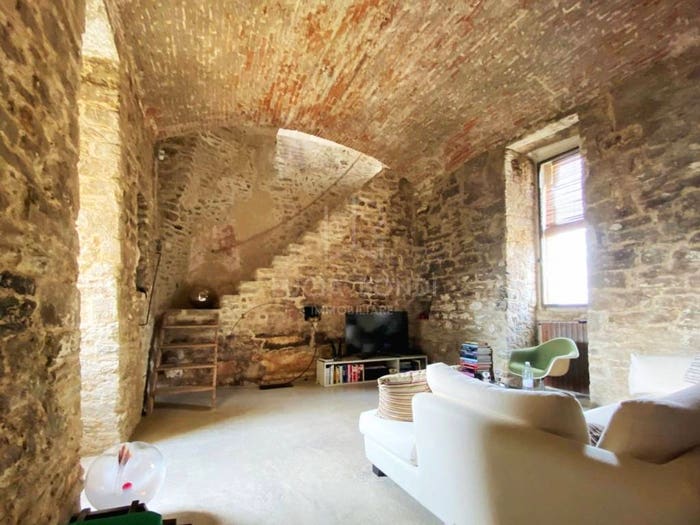 Appartamento con 6 locali in vendita in Porta Crucifera, Arezzo