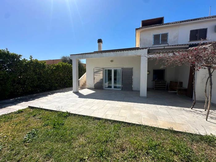 Casa quadrilocale in vendita in Viale di Focene, Focene, Fiumicino