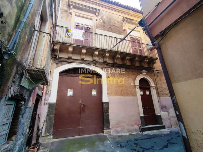 Casa quadrilocale in vendita in Vicolo Felice, Paternò