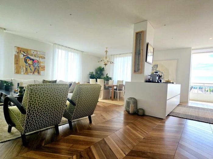 Appartamento quadrilocale in vendita in via Aquileia, Piazze Duomo, Padova