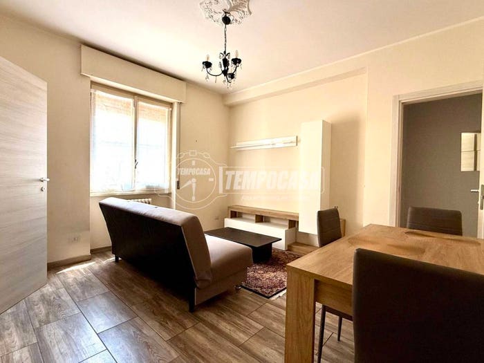 Appartamento bilocale in vendita in Via Giuseppe Verdi, Centro, Casatenovo